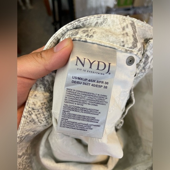 NYDJ New Snakeskin Ami Skinny Ankle high Waist Pants Sz 4 Fall Tummy Tuck - Picture 5 of 8